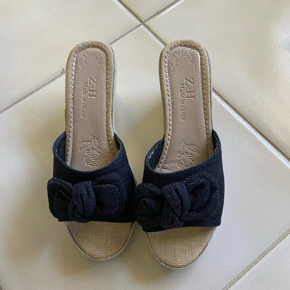 Womens Z.H platform wedge slide, open toe, bow knot, slip on mule. Black denim.
